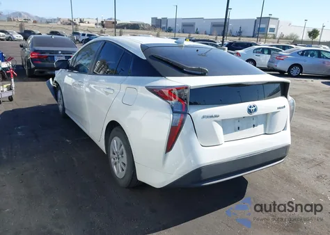 2016 Toyota Prius Two z USA, uszkodzony, nr VIN JTDKBRFU6G3011417